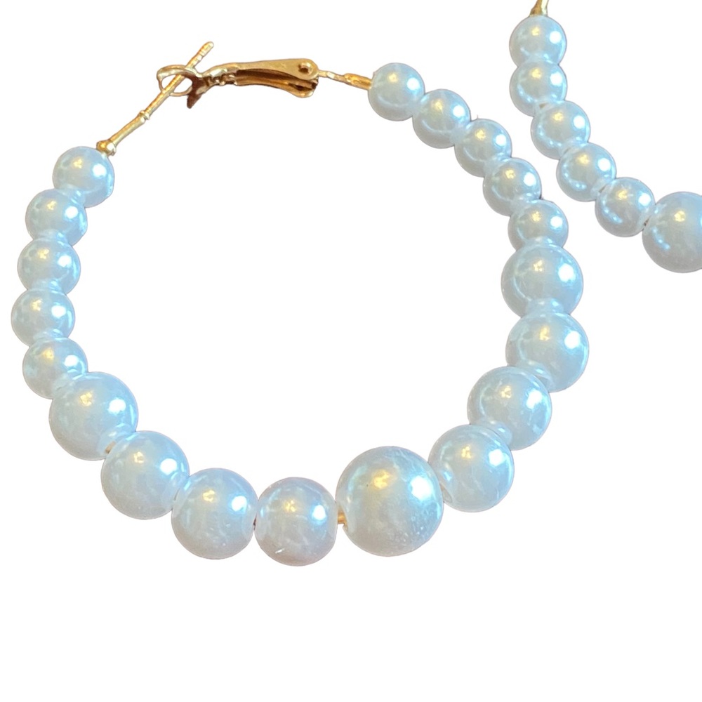Pearl Lightweight Hoop Earrings